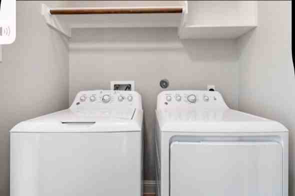 805 W 23rd St ##B - Photo 7 of 20