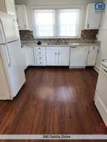 300 Dahlia Dr - Photo 1 of 1