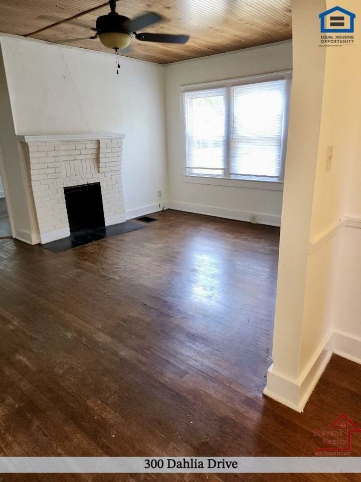 300 Dahlia Dr - Photo 6 of 13