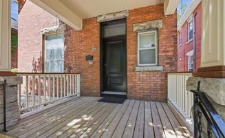 featured image of 419 Besserer Street