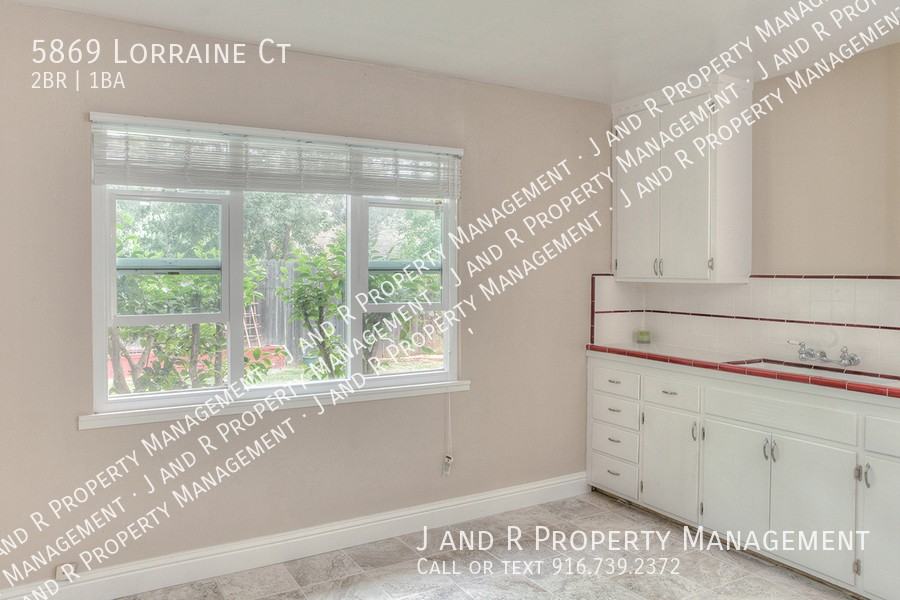 5869 Lorraine Ct - Photo 4 of 16