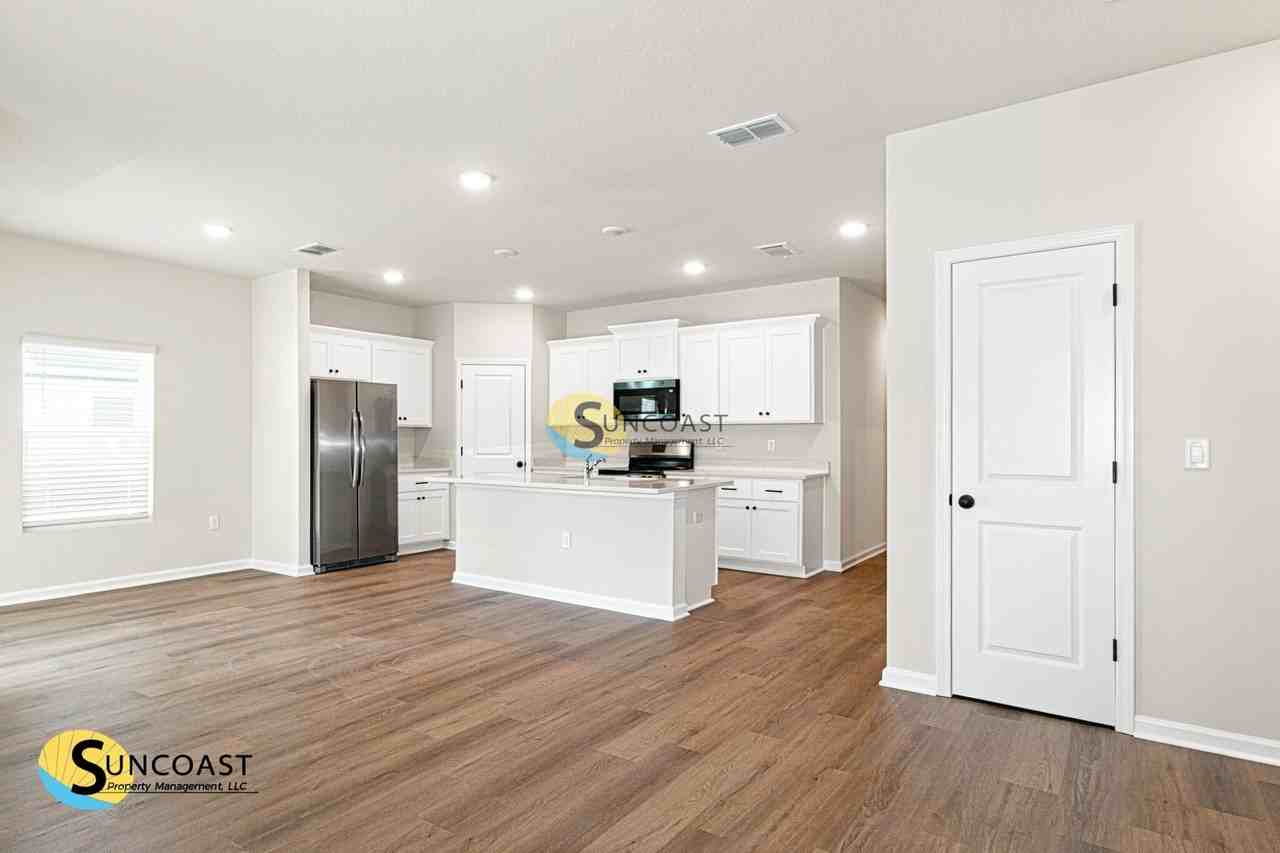 8 Pine Court Dr - Photo 2 of 14