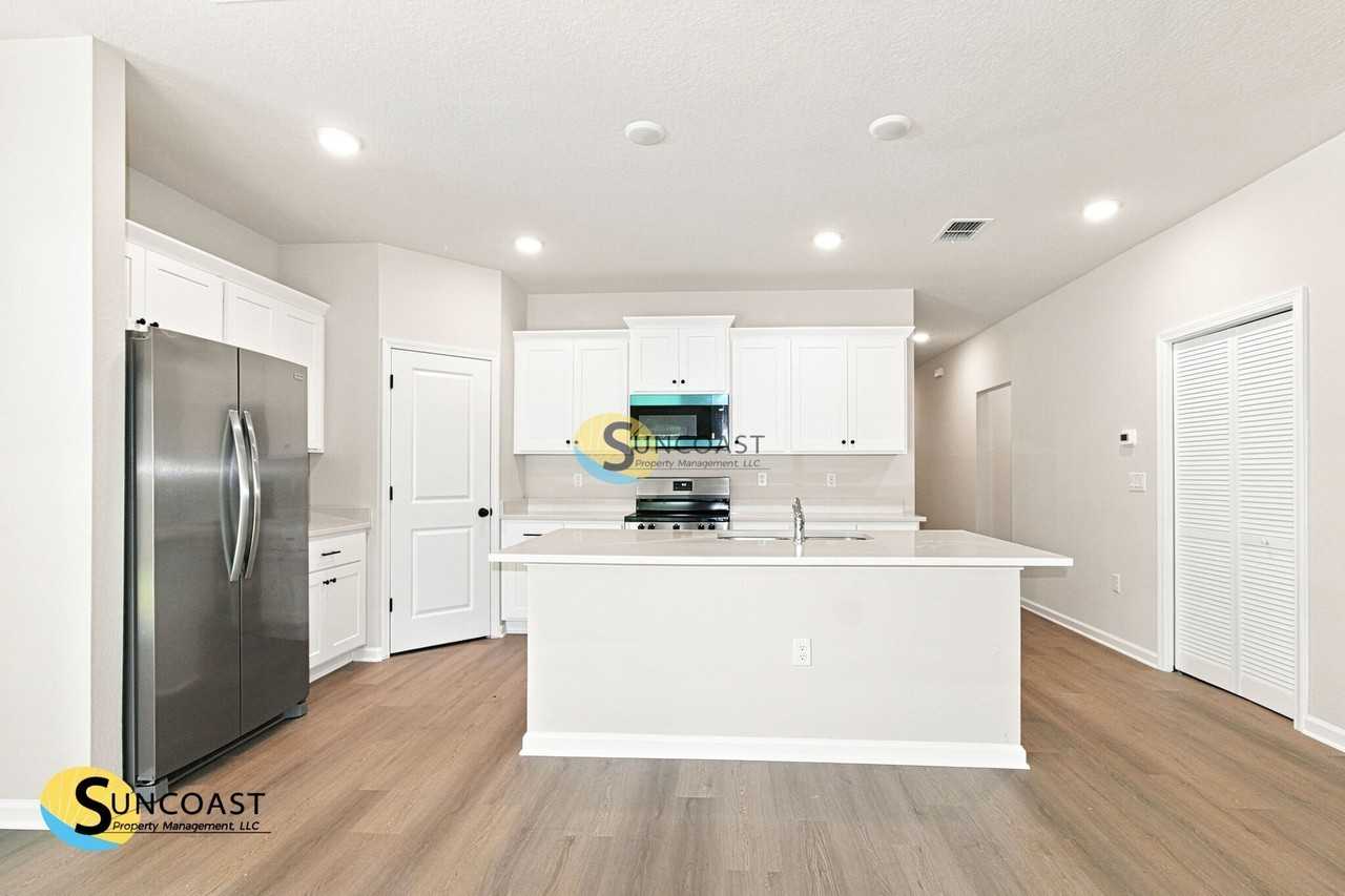 8 Pine Court Dr - Photo 3 of 14
