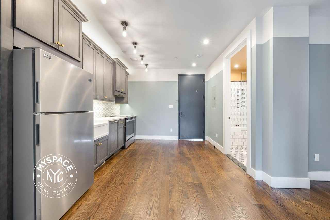 187 Kent Ave #702 - Photo 4 of 21