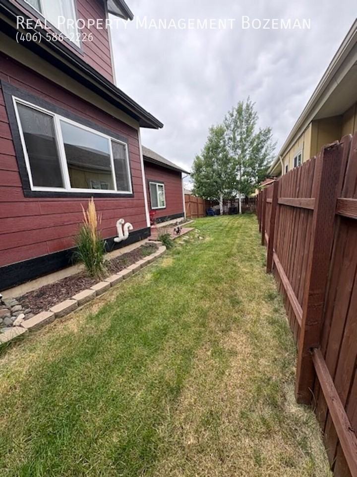 2373 Milkhouse Ave - Photo 3 of 28