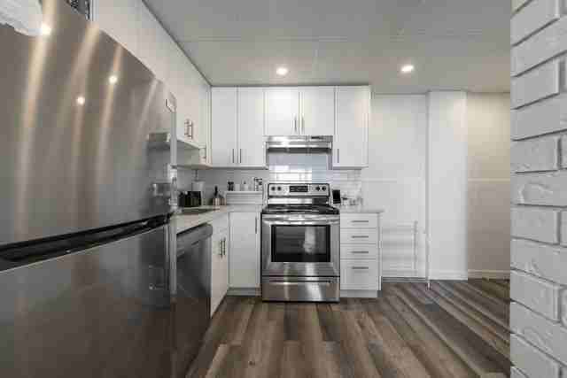 Oak Tower Apartments - Photo 2 of 8