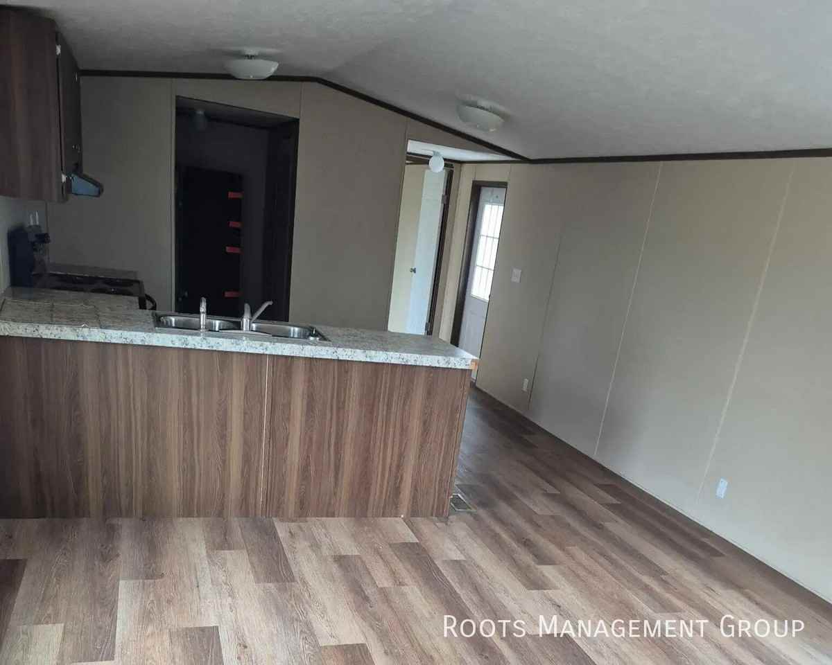 47 Oak St #47 - Photo 5 of 16