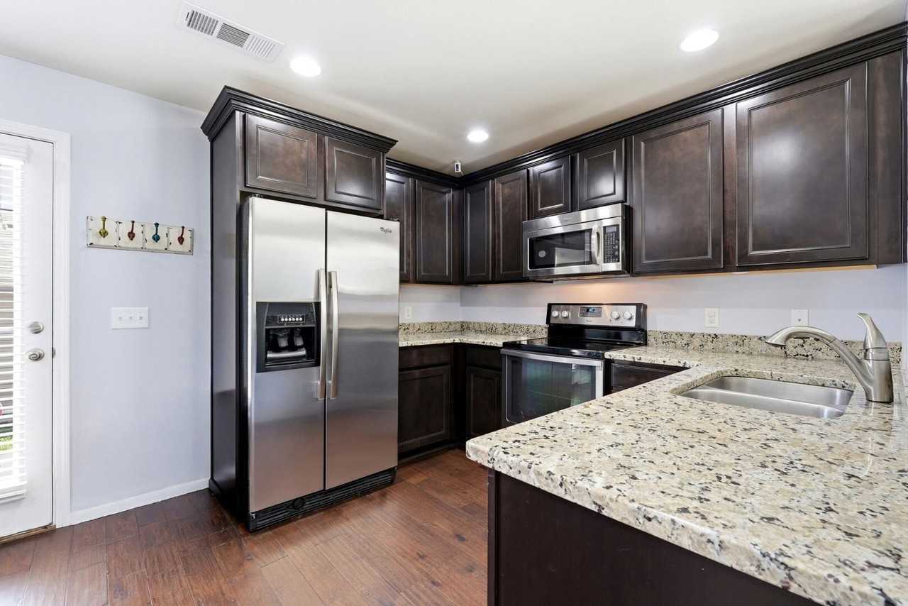 3928 Hoggett Ford Rd - Photo 7 of 21