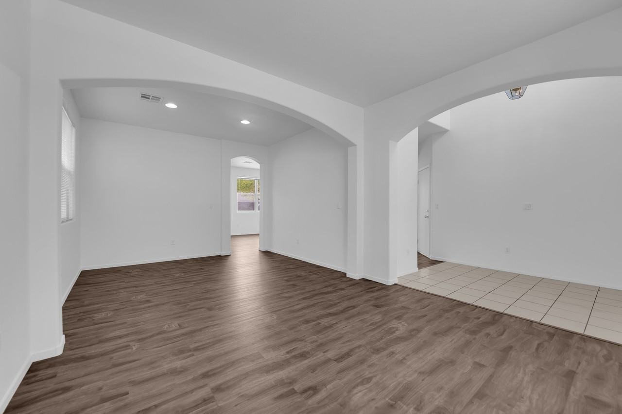 9633 Rolling Thunder Ave - Photo 2 of 36