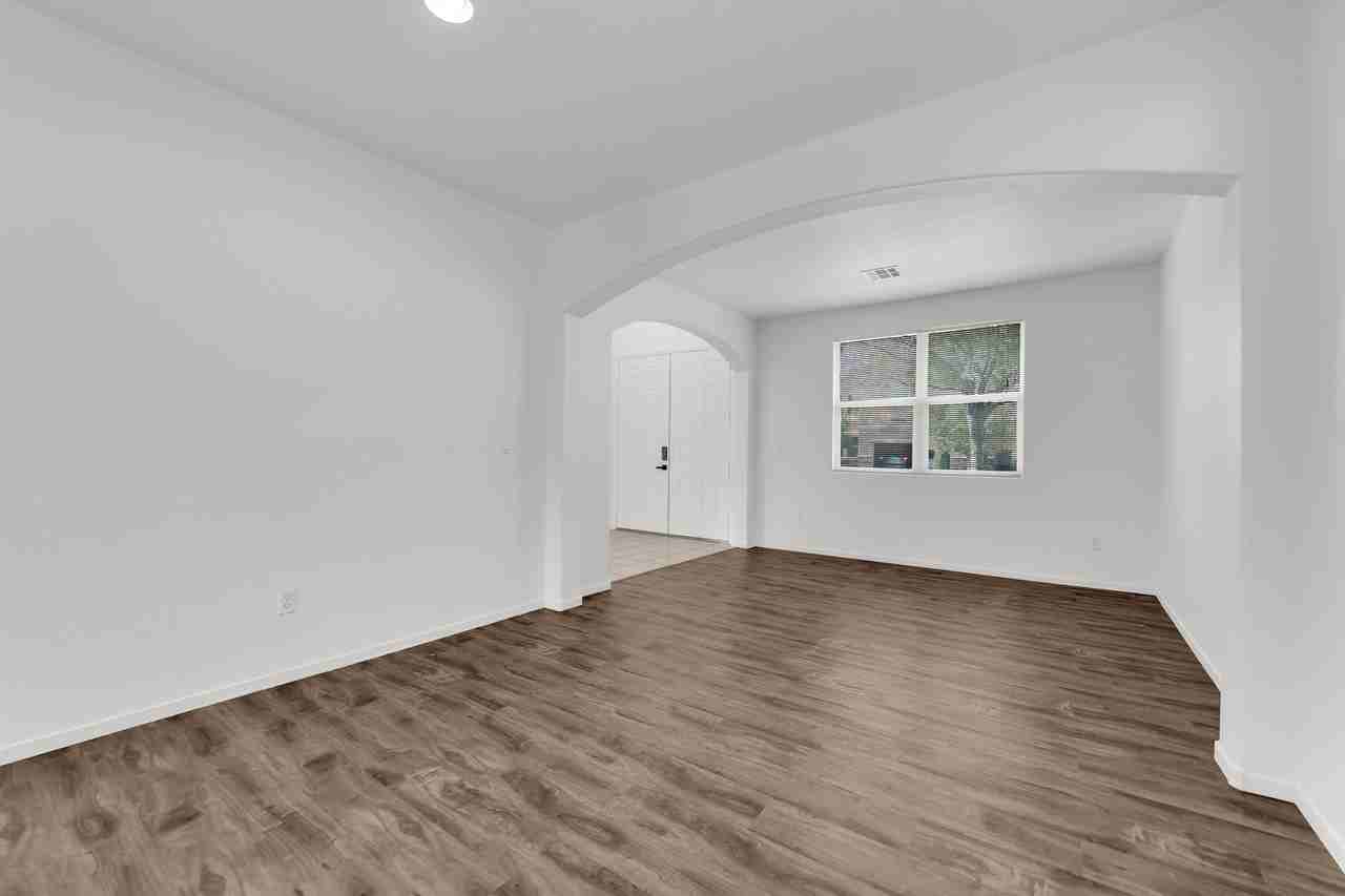9633 Rolling Thunder Ave - Photo 4 of 36