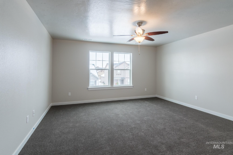 322 S Fritts Ave - Photo 3 of 6