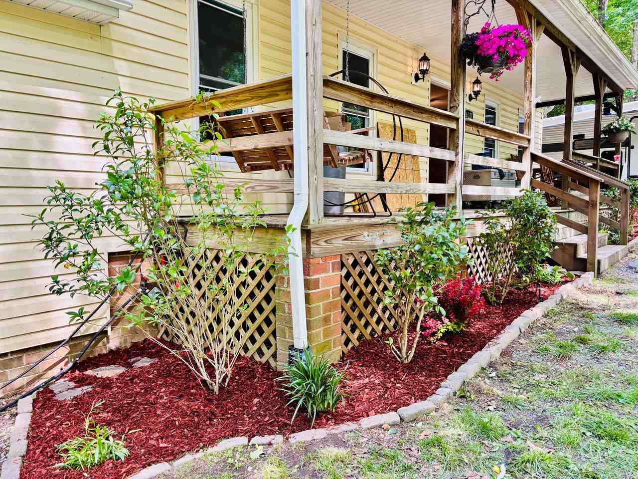 16321 Rhodes Ln - Photo 3 of 18