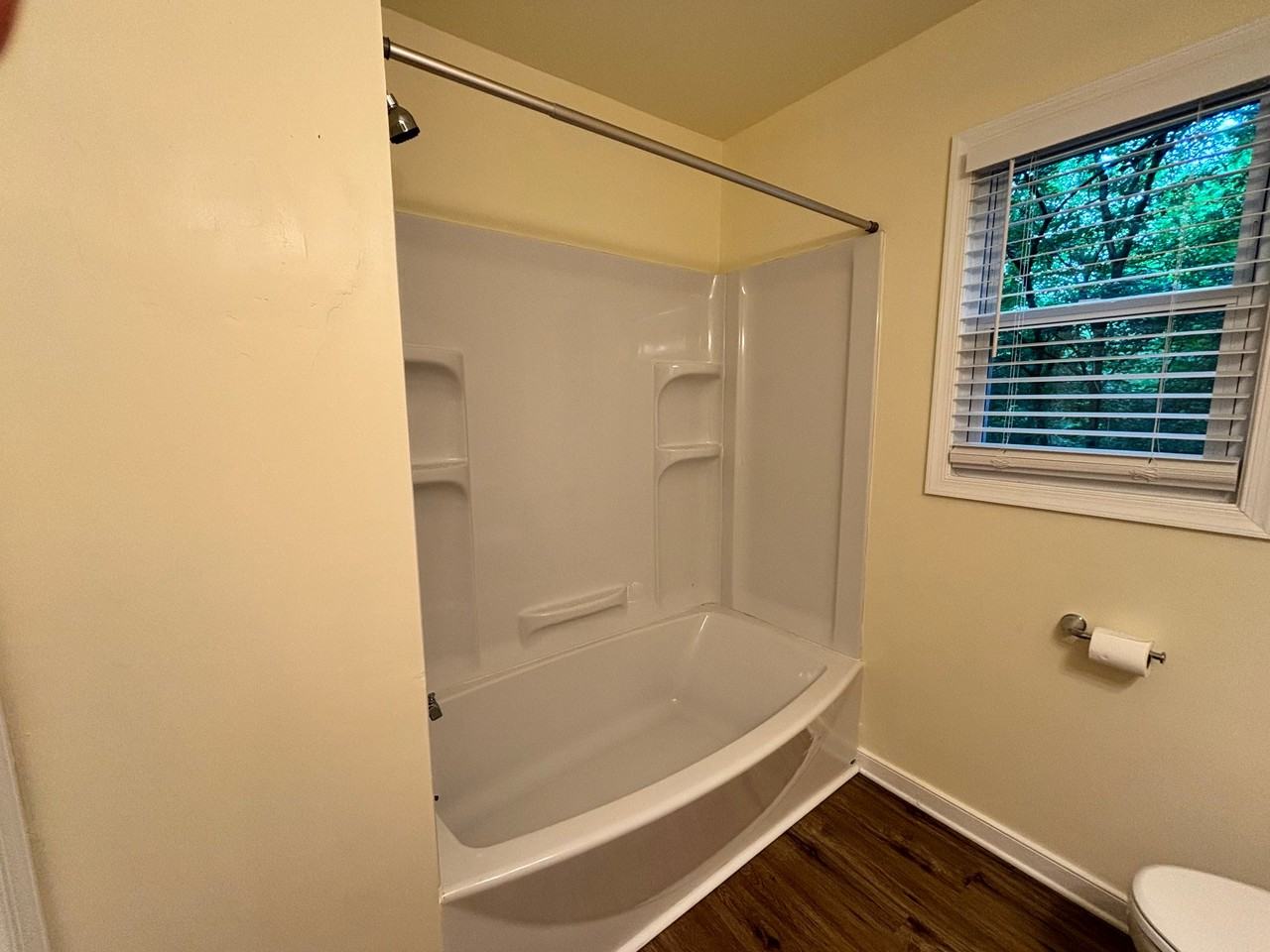 16321 Rhodes Ln - Photo 6 of 18