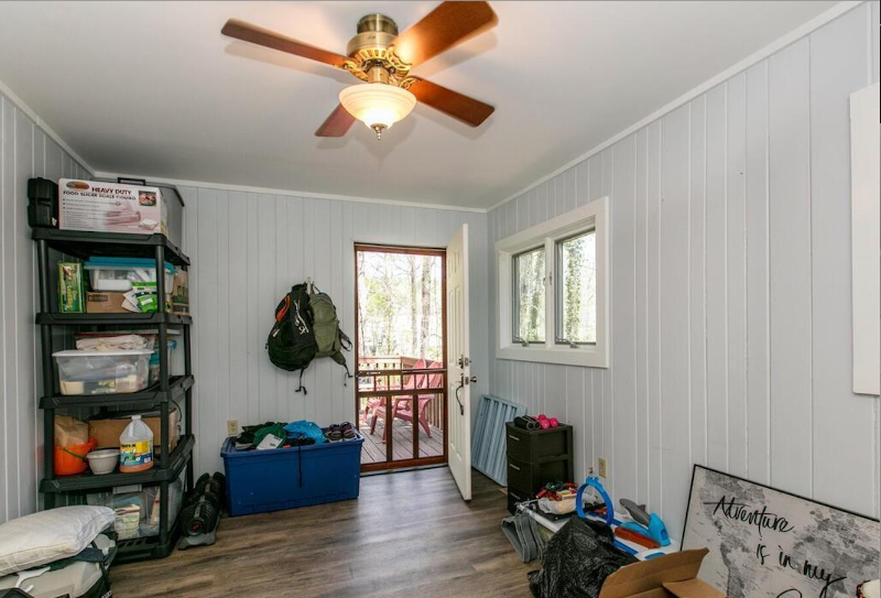 121 Carolina Dr - Photo 6 of 9