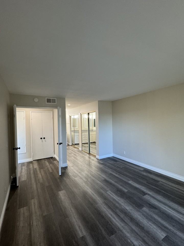 465 S Ranch View Cir #56 - Photo 5 of 29