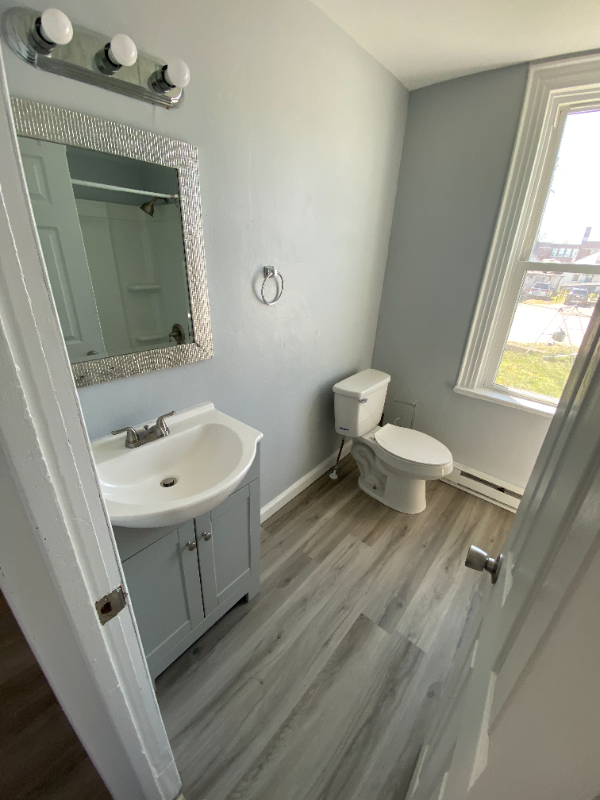 712 Linden Ave #A - Photo 6 of 9