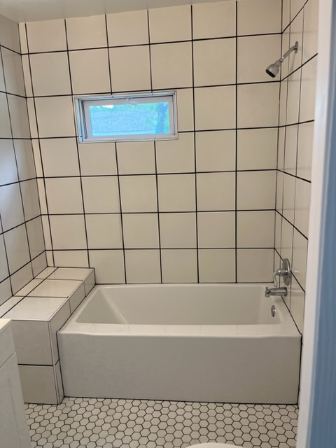 4215 Mission Rd - Photo 3 of 5