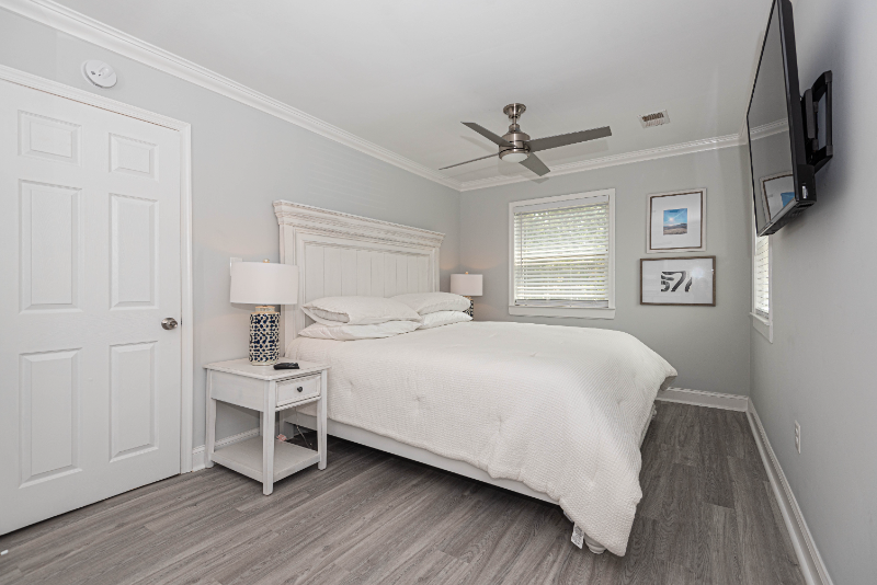 13 43rd St #1 - Photo 5 of 11