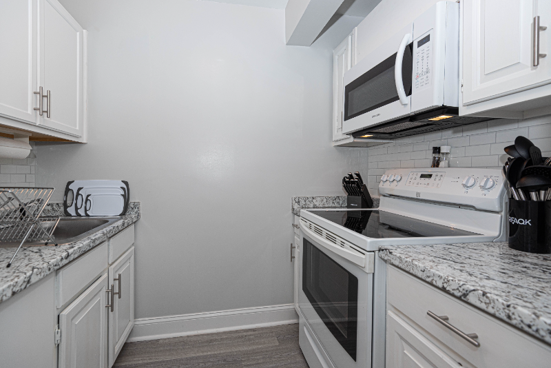 13 43rd St #1 - Photo 7 of 11