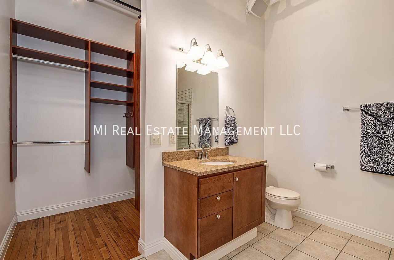 49 Monroe Center St Nw - Photo 6 of 21