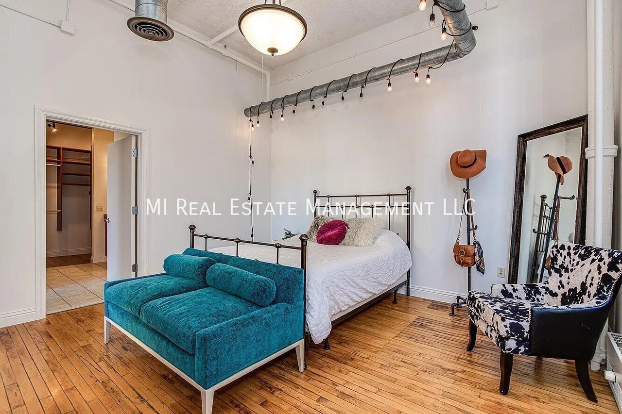 49 Monroe Center St Nw - Photo 7 of 21