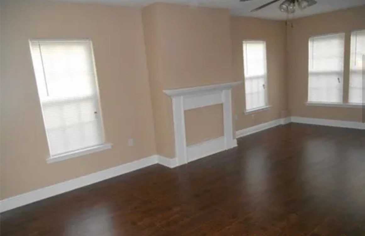 3150 Virginia St - Photo 7 of 9