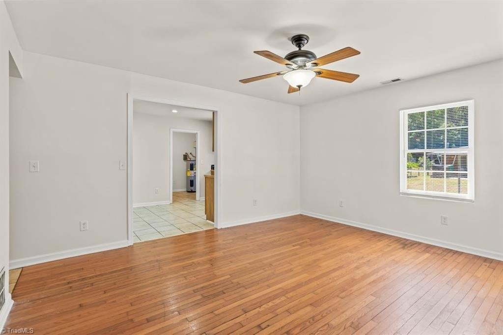 1720 Gavin Dr - Photo 2 of 10