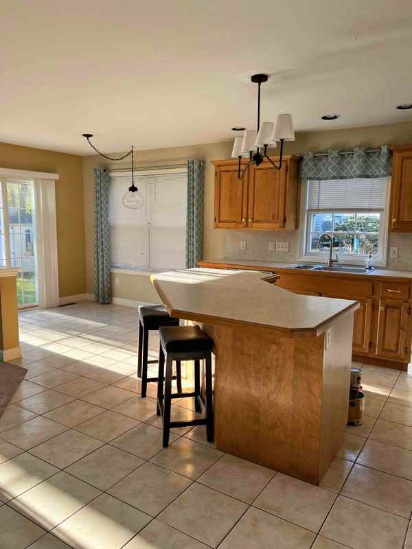 66 Michigan Dr - Photo 2 of 13