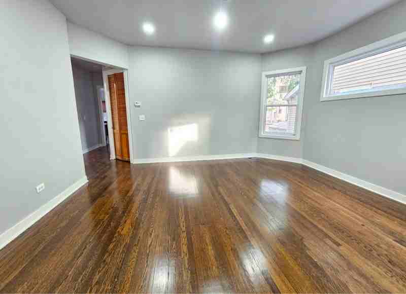 121 N Menard Ave #2 - Photo 7 of 13