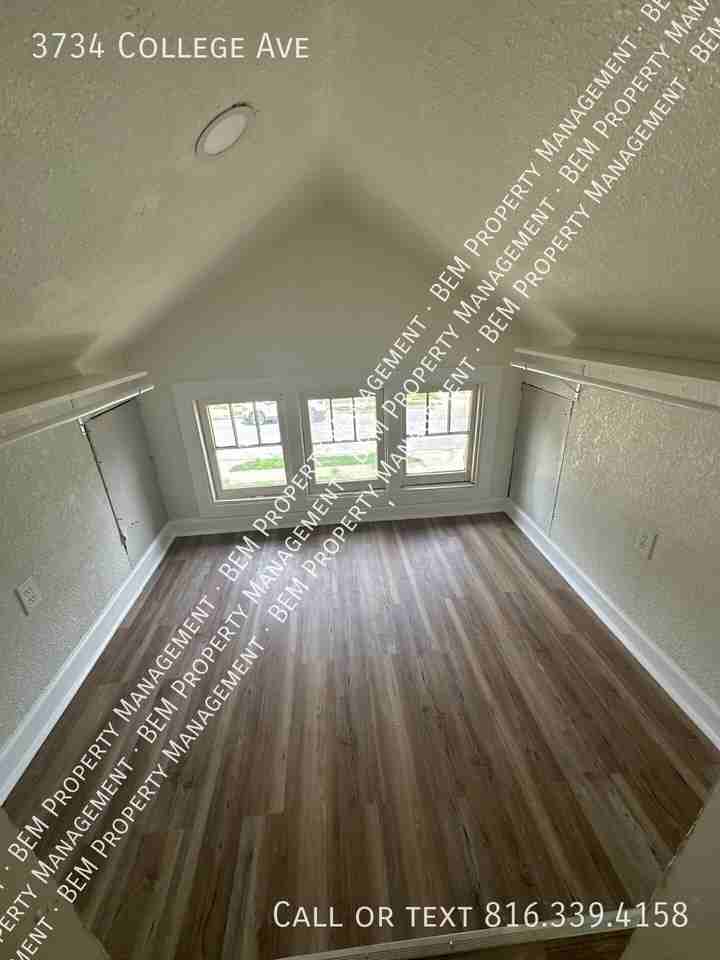 3734 College Ave - Photo 6 of 7