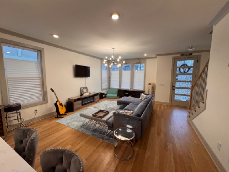 11th Ave N - Photo 5 of 16