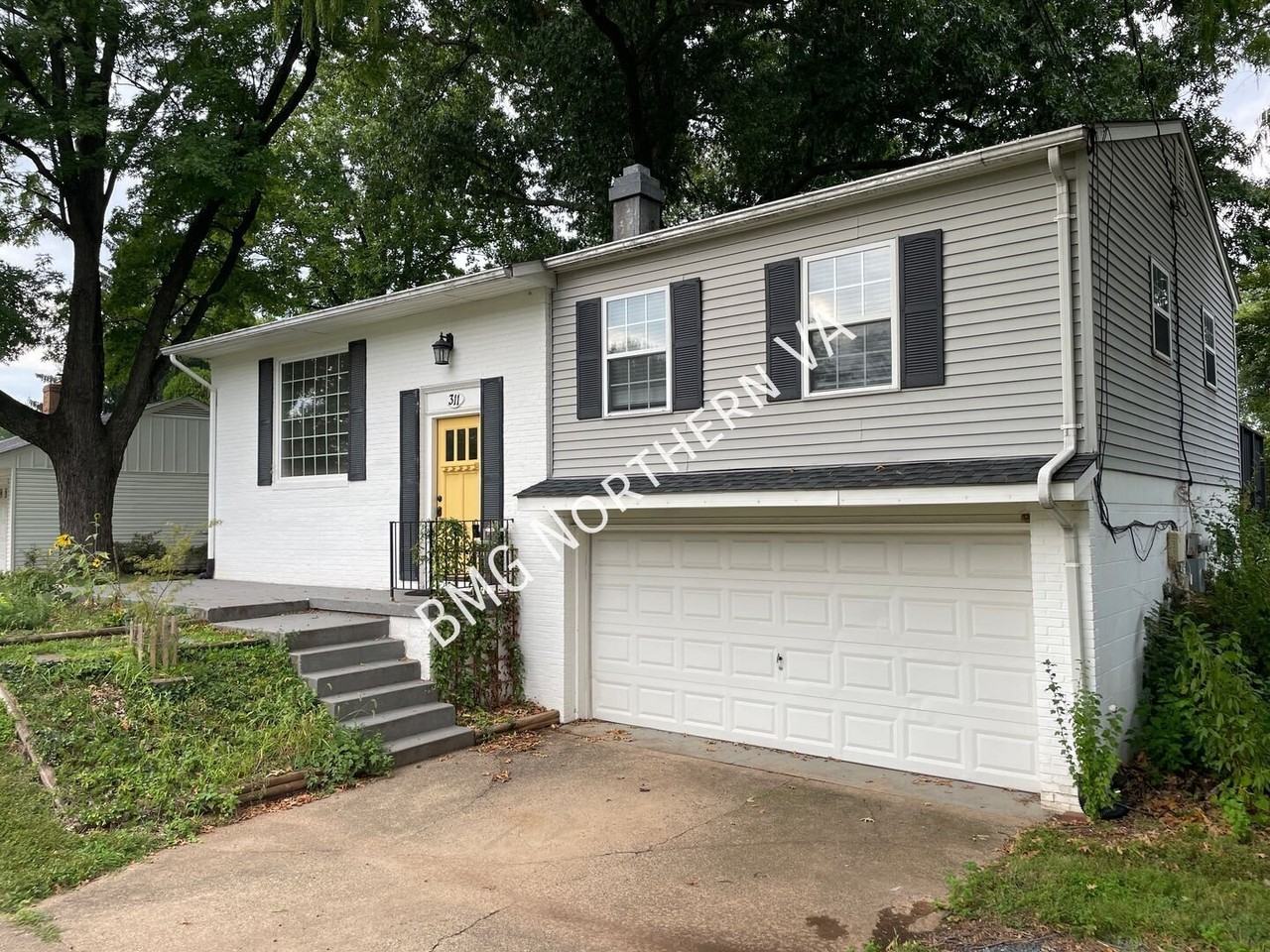 311 Prospect Dr Sw - Photo 2 of 42