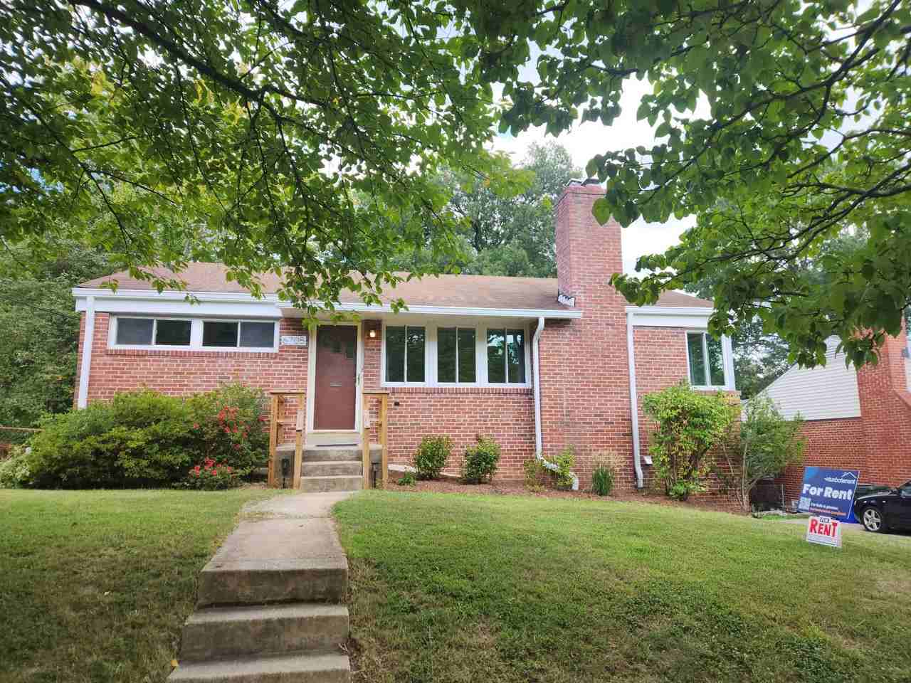 6705 Forest Hill Dr - Photo 2 of 32