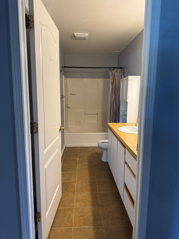 3326 E Adams Ave - Photo 4 of 8