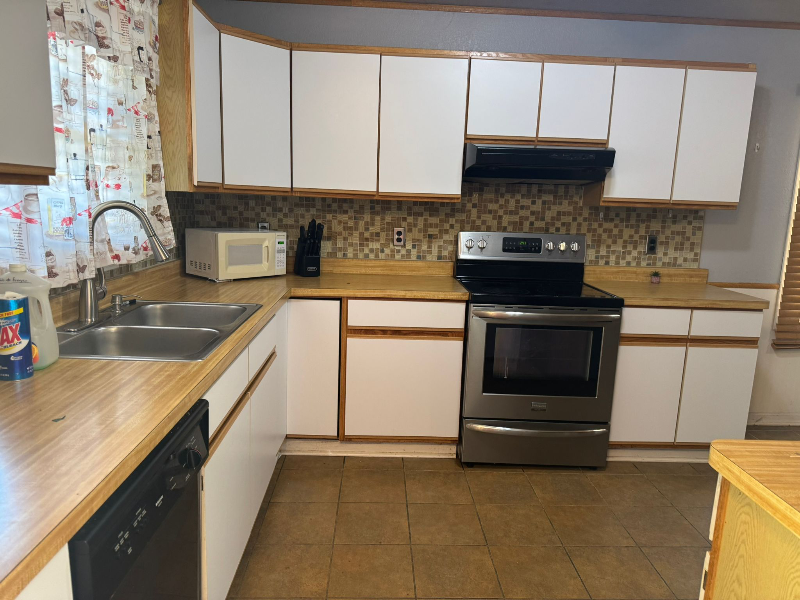 3326 E Adams Ave - Photo 5 of 8