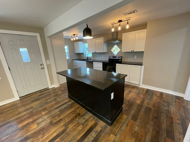 315 N Taylor St - Photo 3 of 14