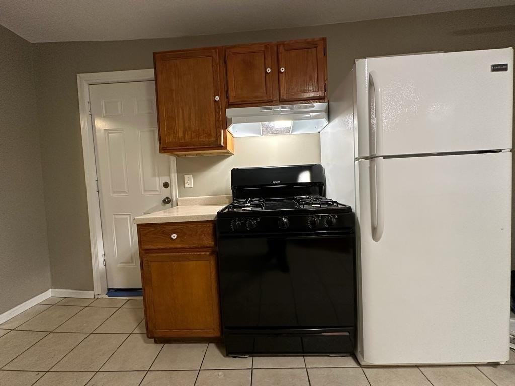 486 Lawson Ave W - Photo 7 of 16