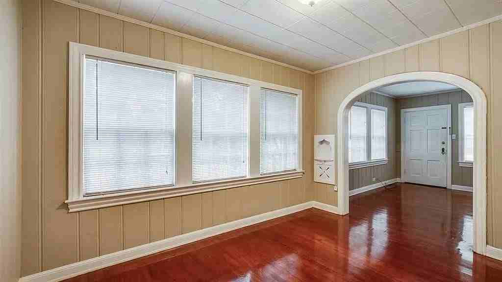 1719 Fourcade St - Photo 6 of 20
