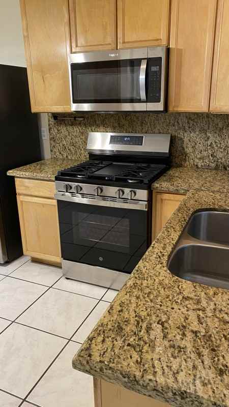 423 Colorado Ave #B - Photo 5 of 20