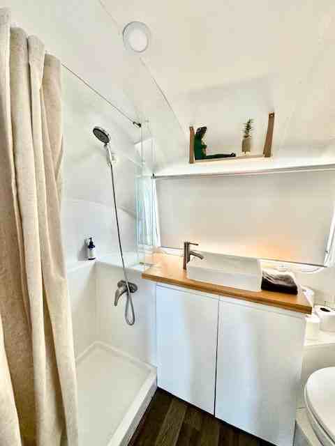 2073 Franklin Ave - Photo 7 of 16