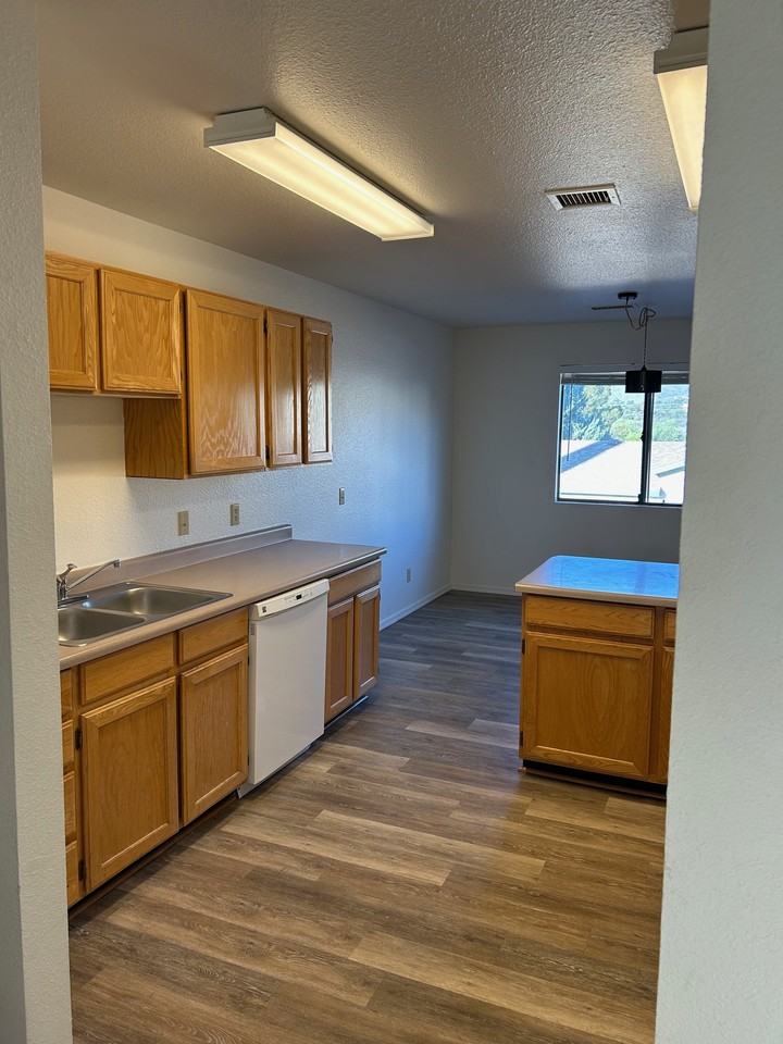 400 Bent River Rd - Photo 4 of 12