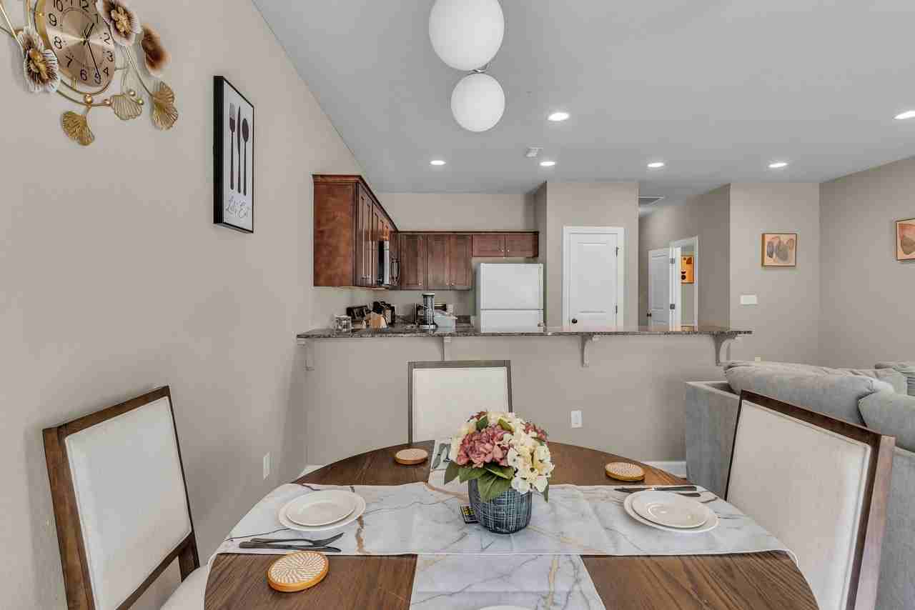 9411 N Adrian Ave - Photo 6 of 16