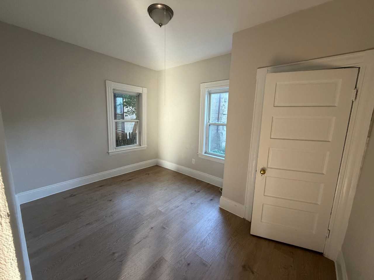 42 1/2 Cabot St #2 - Photo 5 of 6