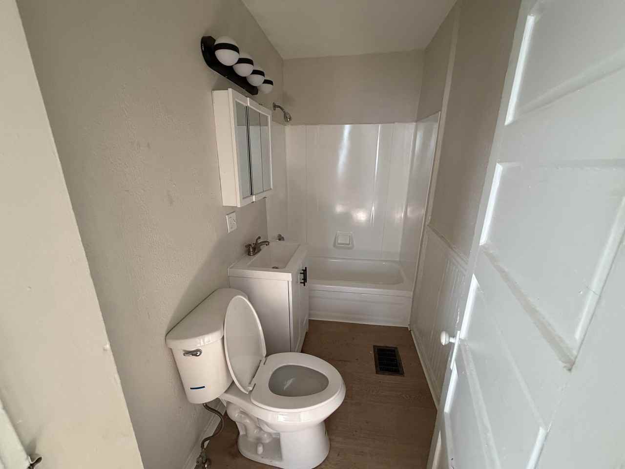 42 1/2 Cabot St #2 - Photo 6 of 6