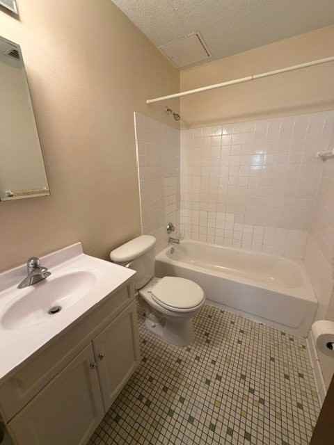 4819 Azelia Ave N #3 - Photo 6 of 12