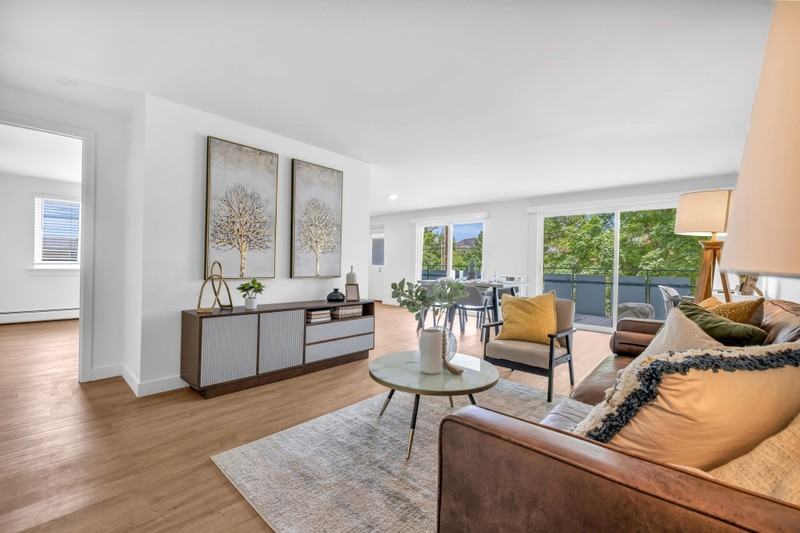 1070 E St #2