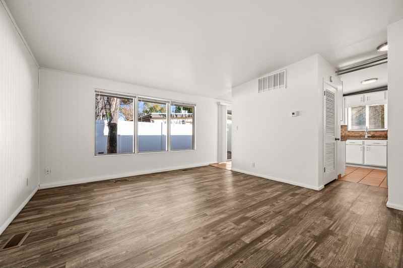 2805 S Adams St #2 - Photo 5 of 16