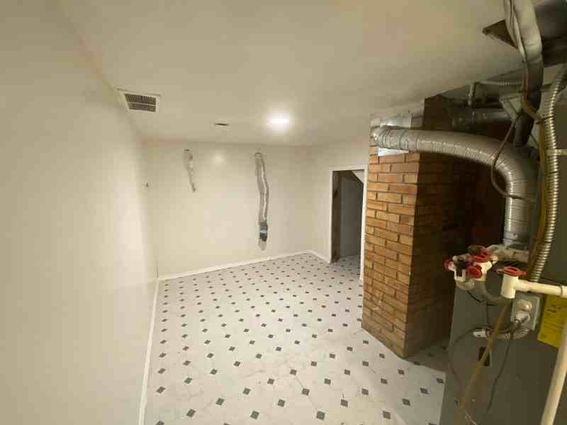 9322 Sw - Photo 3 of 20