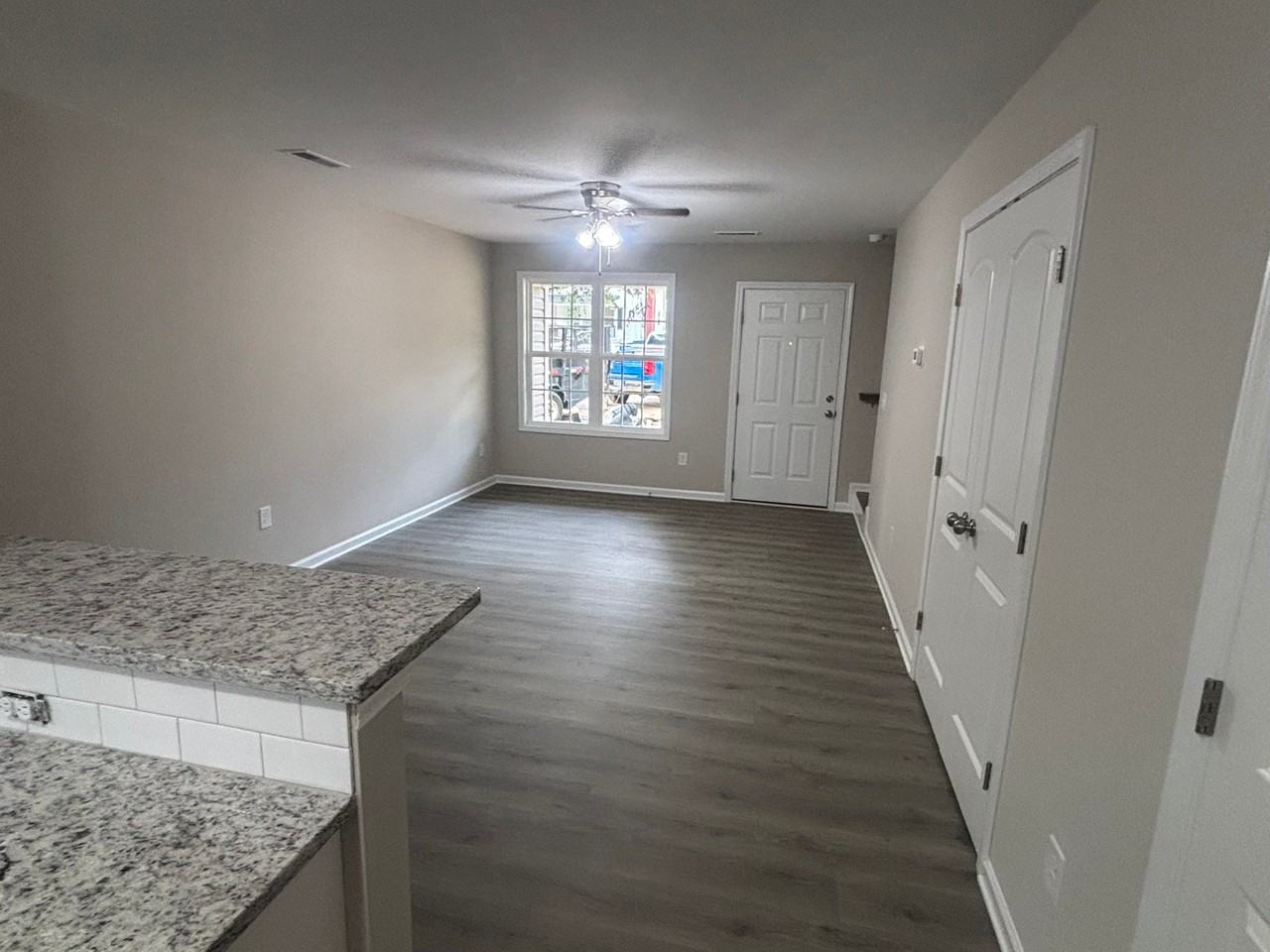 308 Short Ave #A - Photo 4 of 14