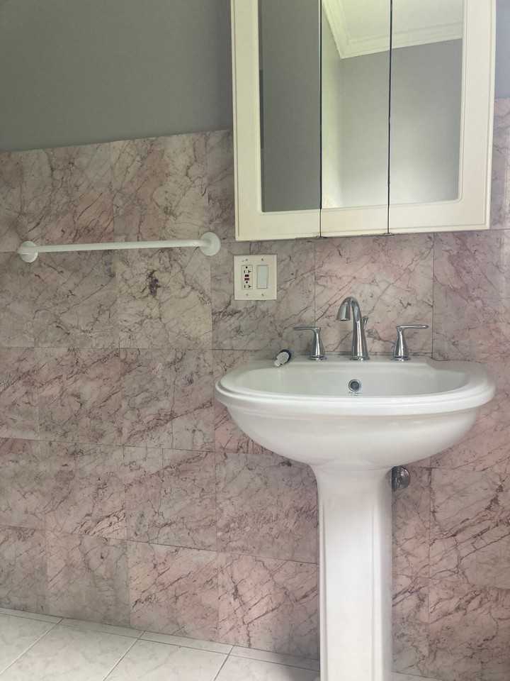24 Goddard St #W - Photo 7 of 10